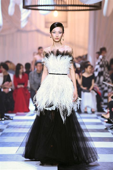 HAUTE COUTURE SHOW IN SHANGHAI 